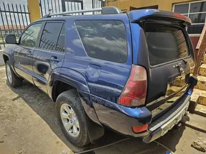 Toyota 4-Runner SR5 V8 4x4 2005 Blue