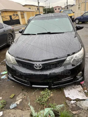 Toyota Camry SE 4dr Sedan (2.5L 4cyl 6A) 2012 Black