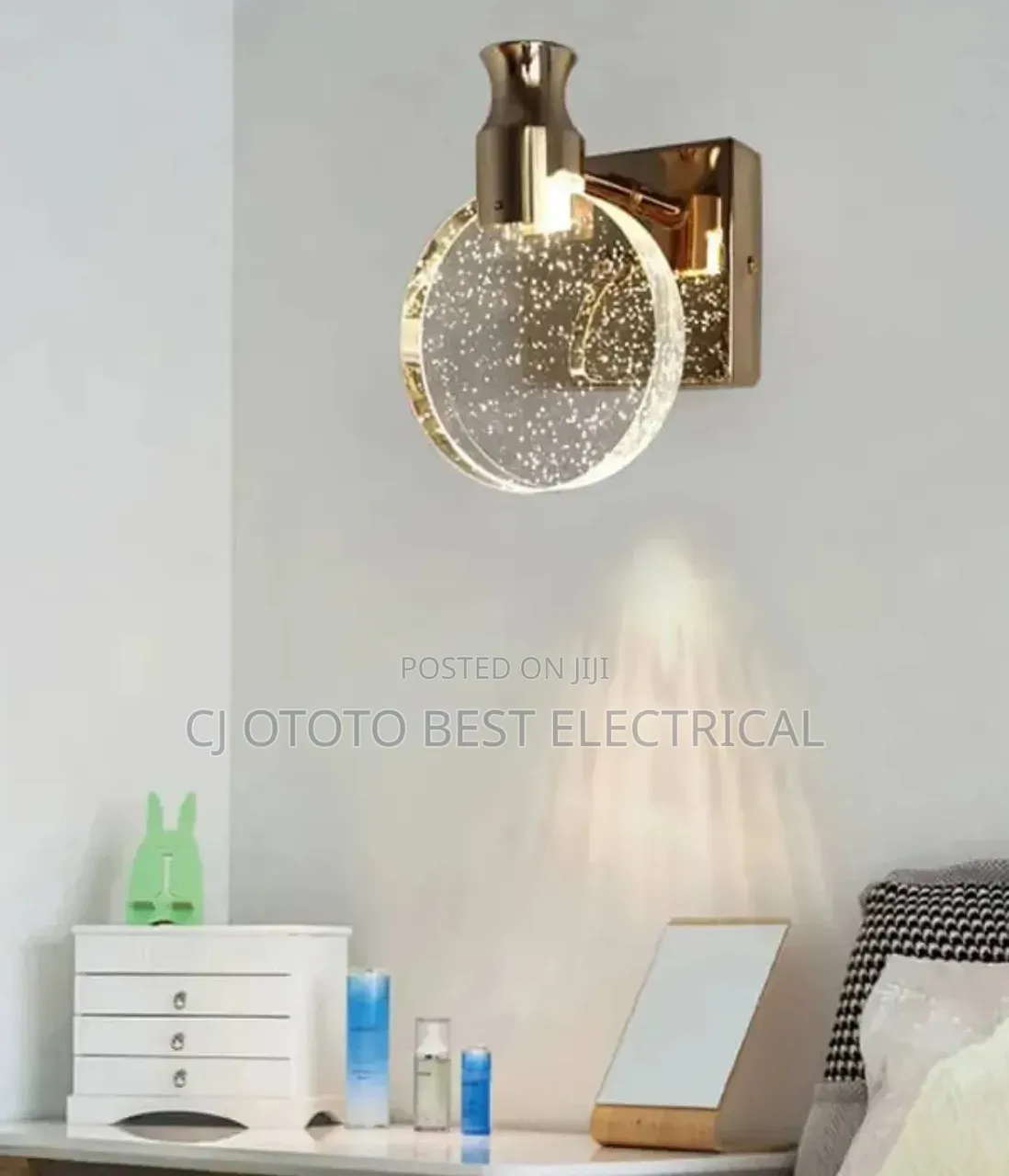Single Luxury Wall Bracket Light