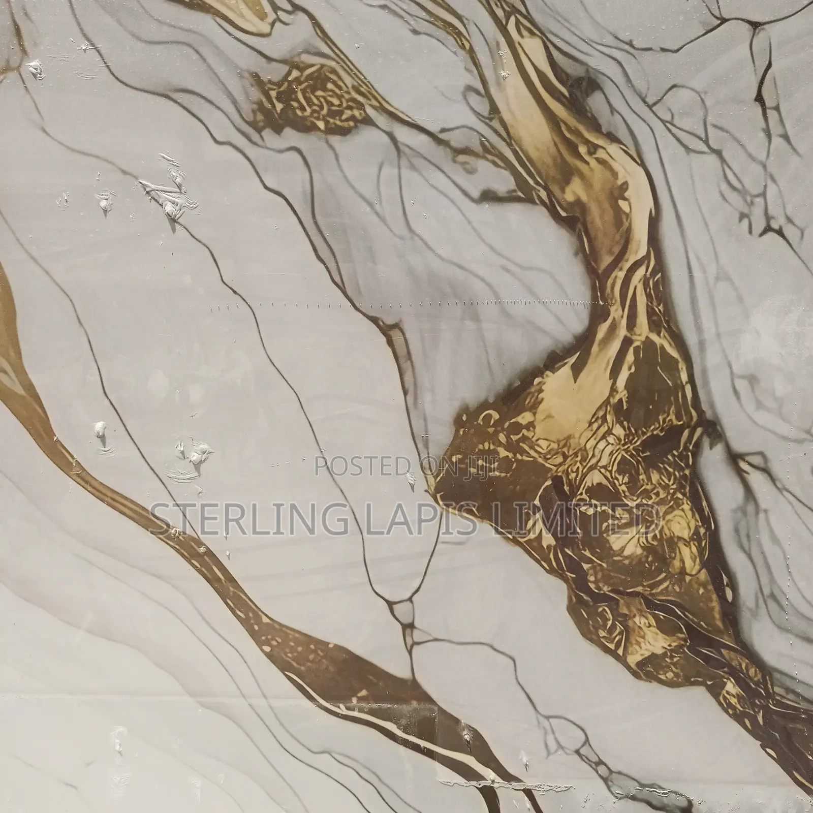 White Patterned Marble Quartz Slab