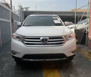 Toyota Highlander Limited 2012 White