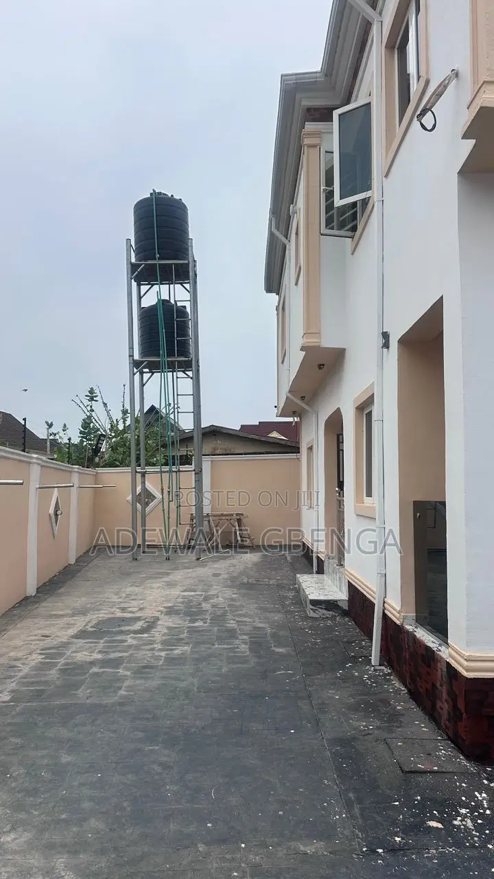 Five Bedroom Duplex