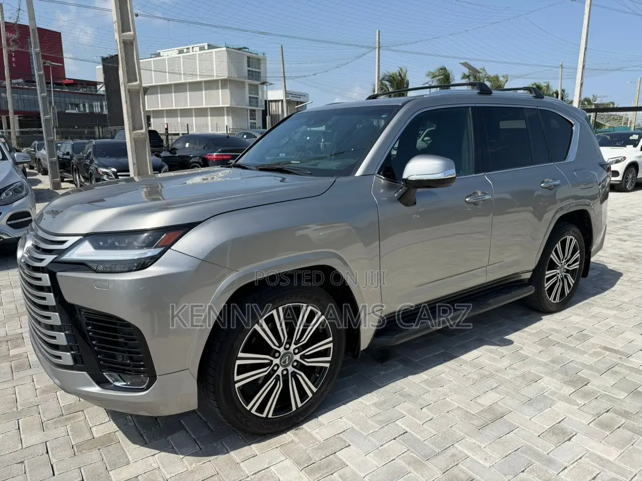 Lexus LX 600 2023 Silver