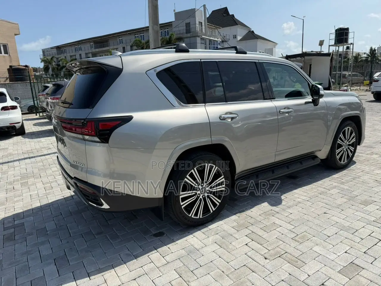 Lexus LX 600 2023 Silver