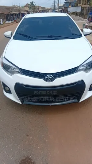 Toyota Corolla 2016 White