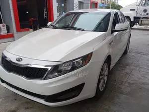 Kia K5 2011 White