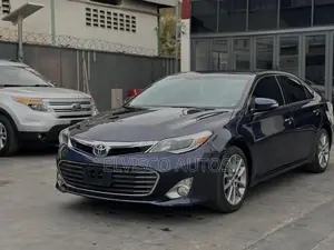 Toyota Avalon XLE Touring 4dr Sedan (3.5L 6cyl 6A) 2014 Blue