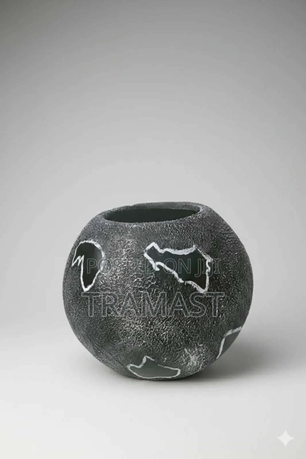 Round Ball Plant Vase (Rustic)