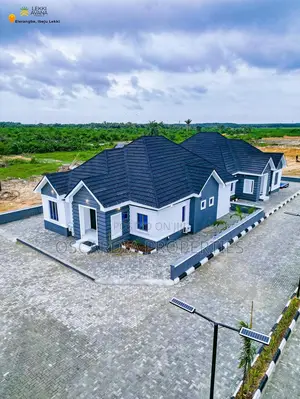 4bdrm Bungalow in Lekki Avana, Elerangbe for sale