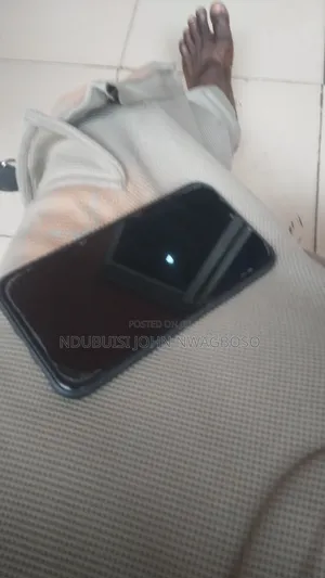 Apple iPhone 11 64 GB Purple