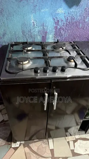 Table Top Gas Burner With Cupboards