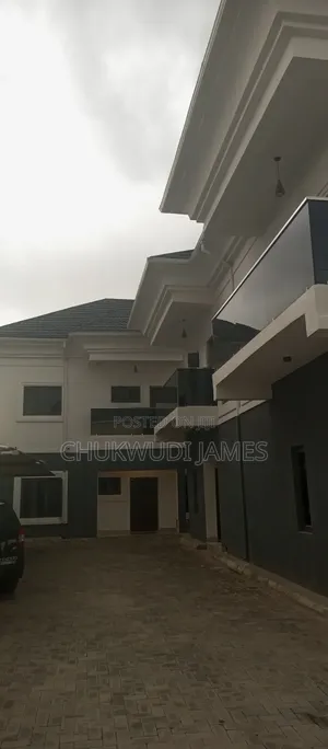 Furnished 10bdrm Duplex in Jahi Estate, Maitama for sale