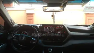 Toyota Highlander Platinum 2021 Blue
