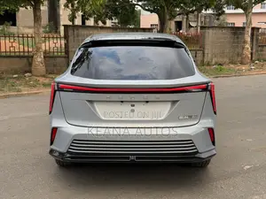 New Honda e:NS2 68.8 kWh FWD 2025 Silver