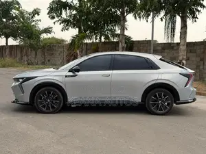 New Honda e:NS2 68.8 kWh FWD 2025 Silver