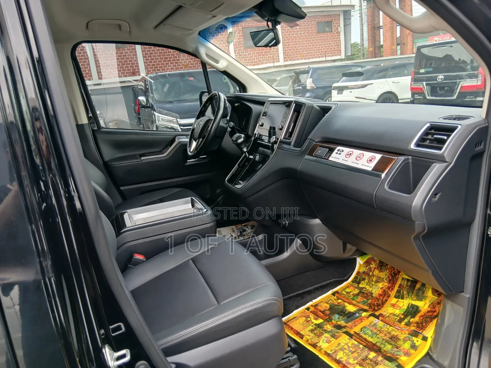 Toyota Granvia 2023 Black