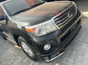 Toyota Land Cruiser 2014 Black