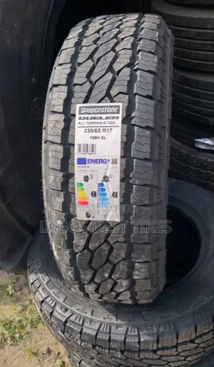 Brand New Bridgestone Dueler All Terrain a/T002 (235/65 R17 Xl)
