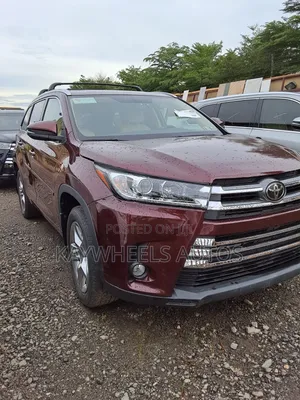 Toyota Highlander XLE V6 4x4 (3.5L 6cyl 6A) 2016 Red