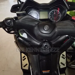 Yamaha 2022 White