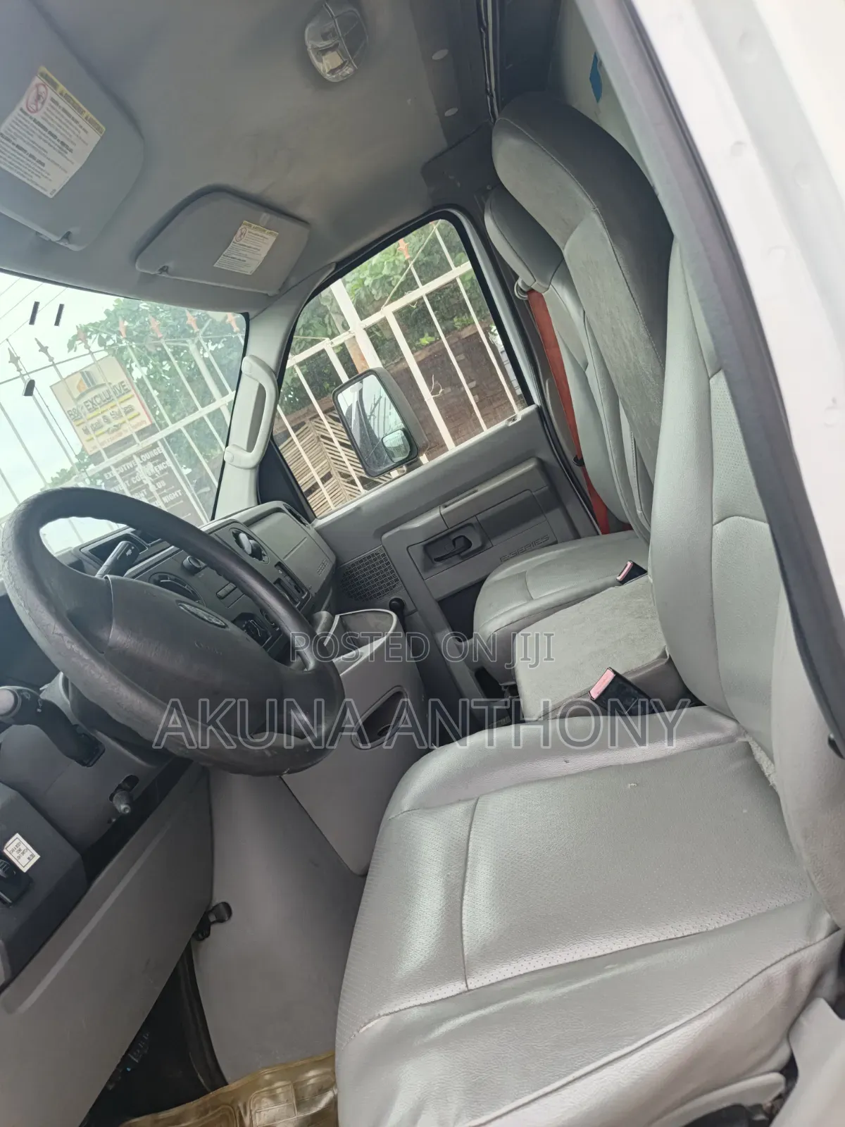Tokunbor Ford E350