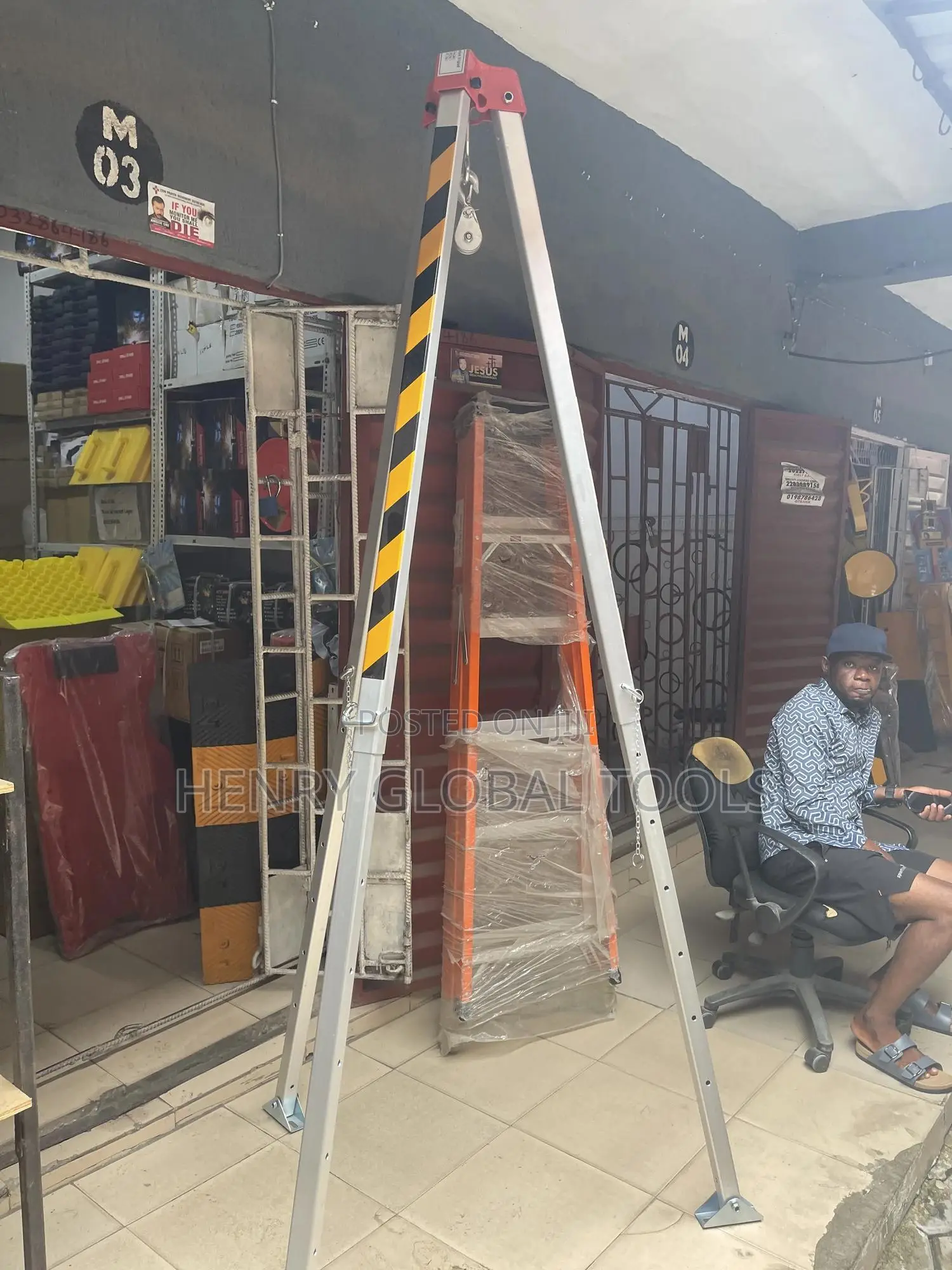300kg 8ft Safety Manhole Tripod Stand