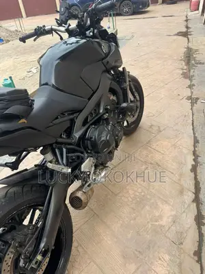 Yamaha 2020 Black