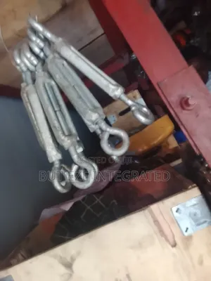 Turnbuckle For Lifting