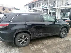 Toyota Highlander 2016 Black