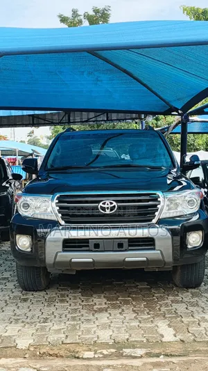 Toyota Land Cruiser 2014 Black
