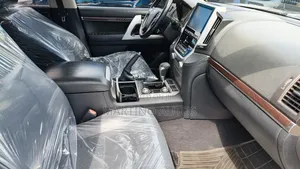 Toyota Land Cruiser 2019 Black