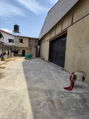 New Warehouse Measuring 9500sft