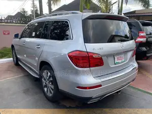 Mercedes-Benz GL-Class GL450 4MATIC 4dr SUV AWD (4.7L 8cyl Turbo 7A)