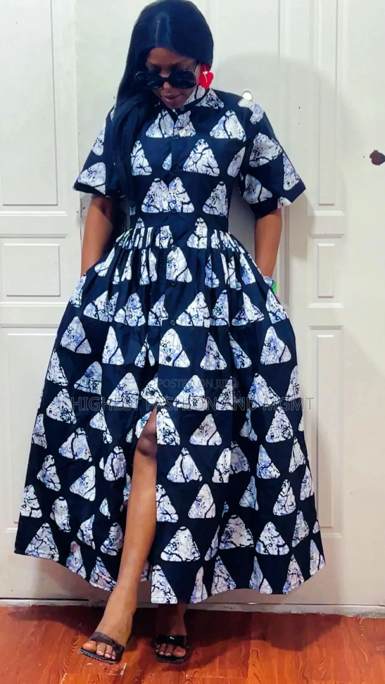 Long Gown With Collar - Style 390