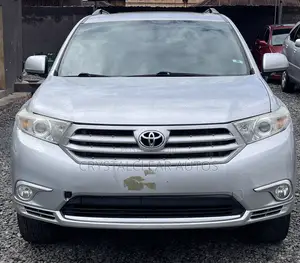 Toyota Highlander Limited 3.5l 4WD 2013 Silver