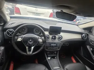 Mercedes-Benz GLA 250 2015 White