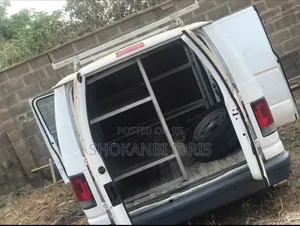 Ford E250 2002 White