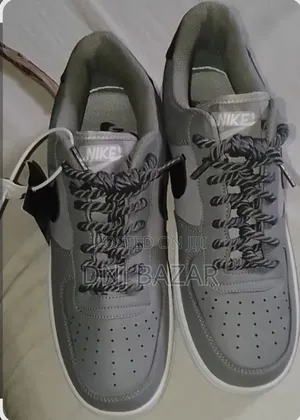 Nike Air Force 1 '07 - Court Vision Low - Wolf Grey / Light Smoke Grey