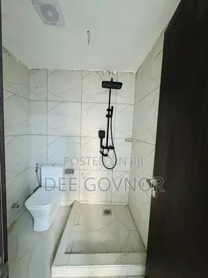 Furnished 3bdrm Apartment in V I, Akin Adesola for rent