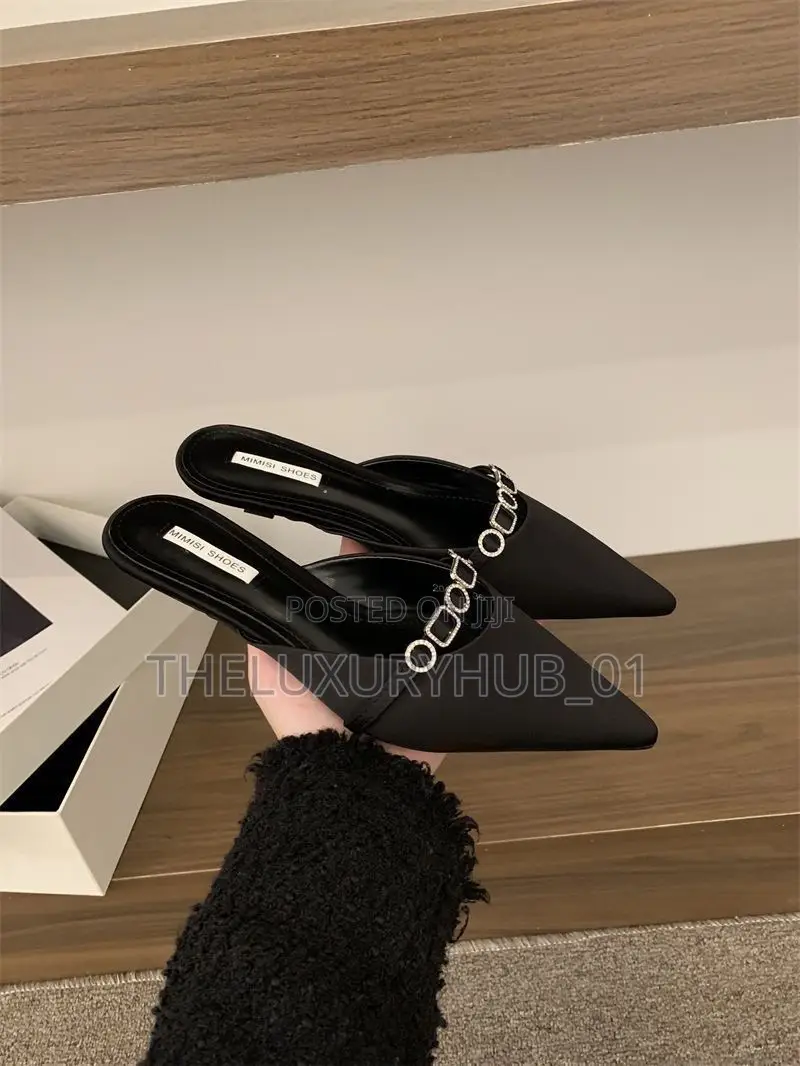 French Style Closed Toes Mule