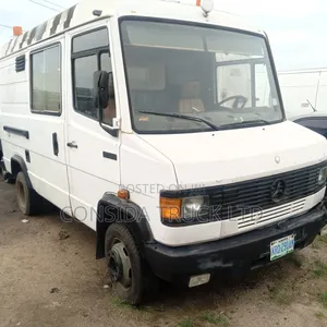 Mercedes-Benz Sprinter 1998 White