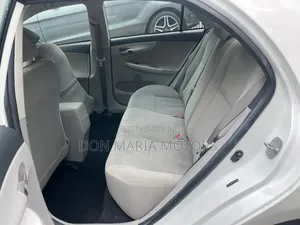 Toyota Corolla LE 4dr Sedan (1.8L 4cyl 4A) 2011 White