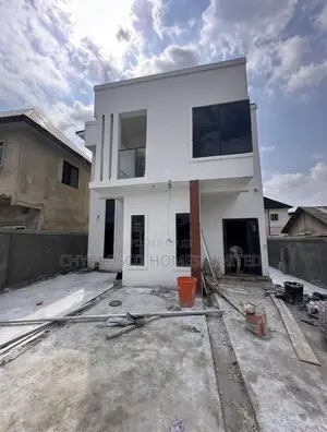 3bdrm Duplex in Woji for sale