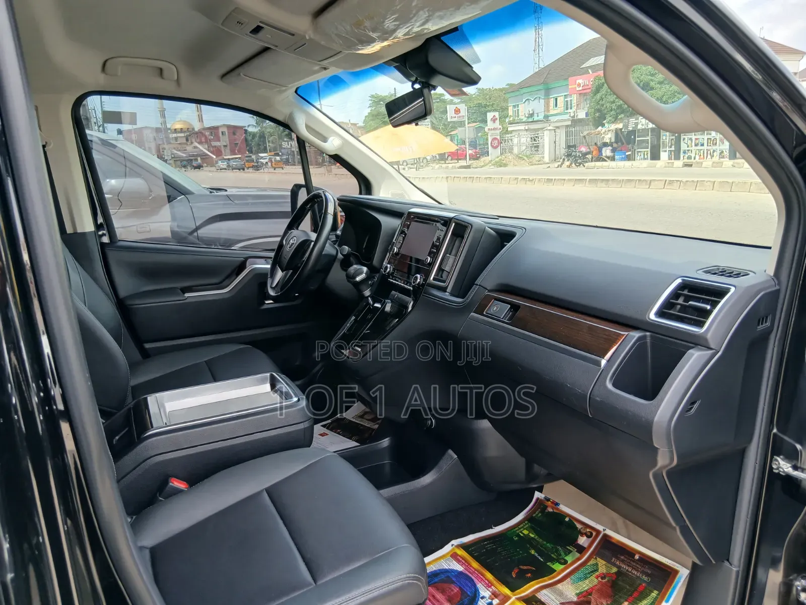 Toyota Granvia 2023 Black