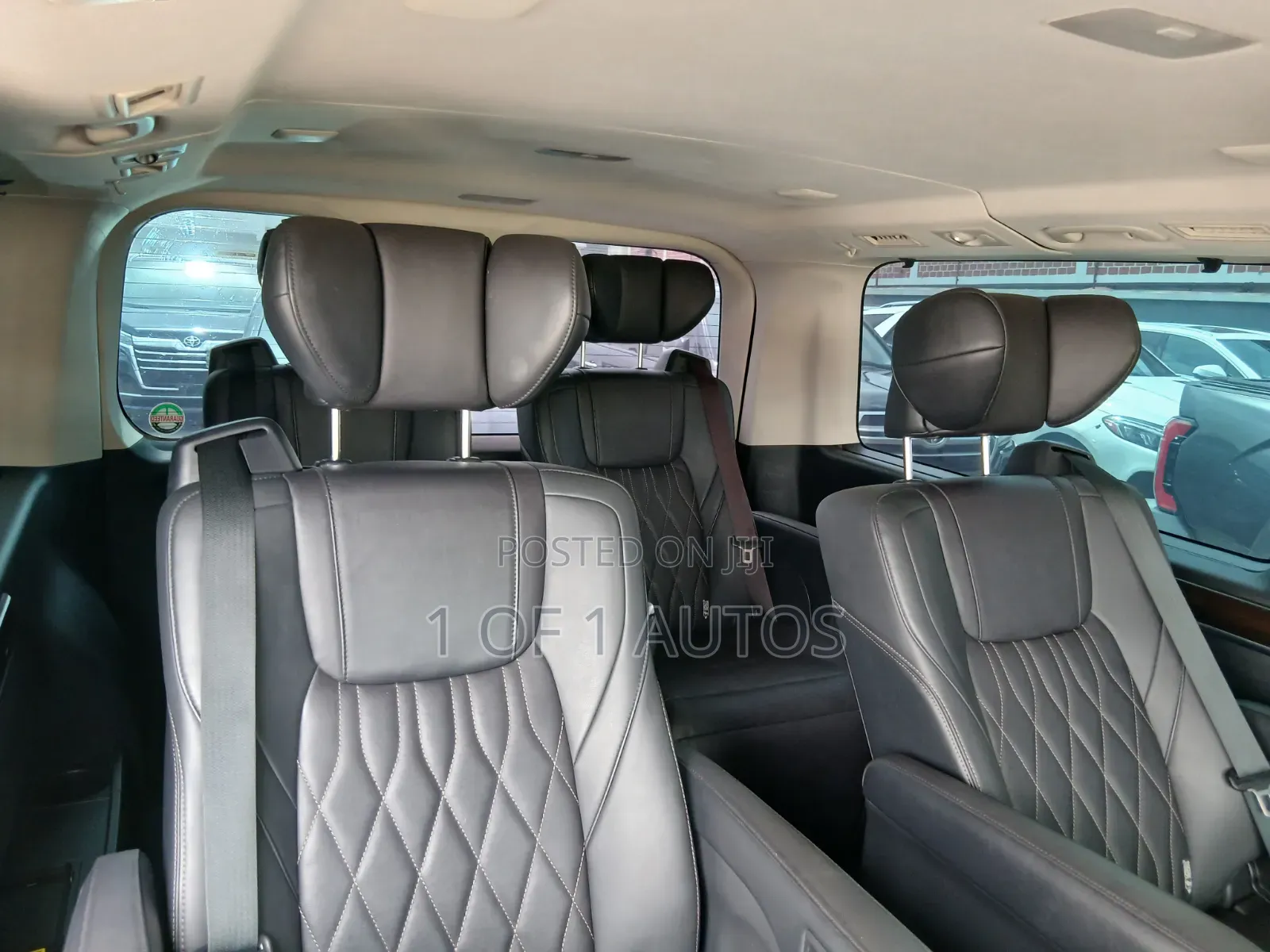 Toyota Granvia 2023 Black