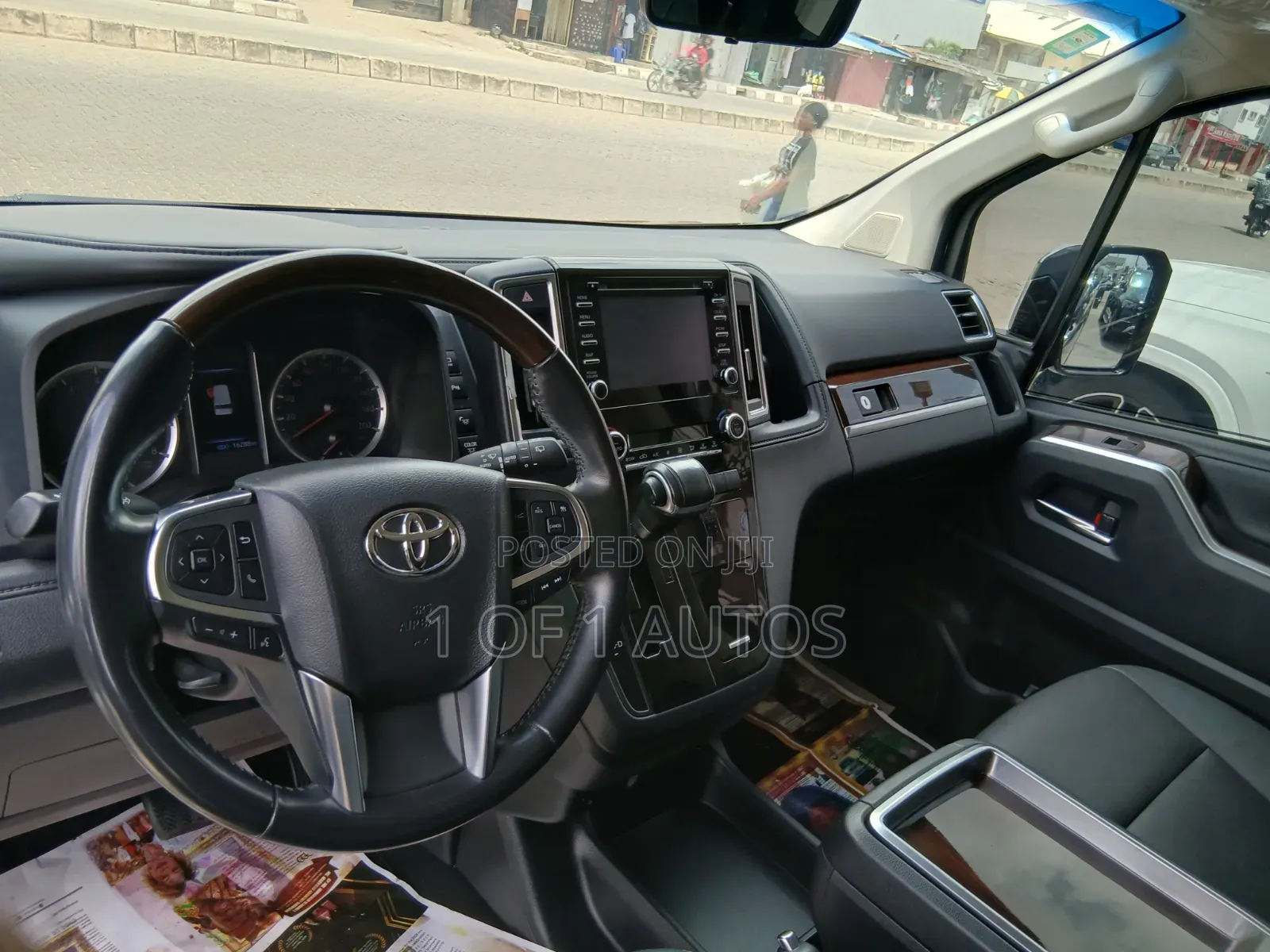 Toyota Granvia 2023 Black