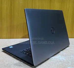 Laptop Dell Precision 5520 16GB Intel Core i5 SSD 256GB