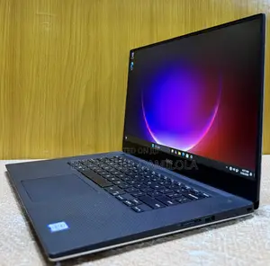 Laptop Dell Precision 5520 16GB Intel Core i5 SSD 256GB