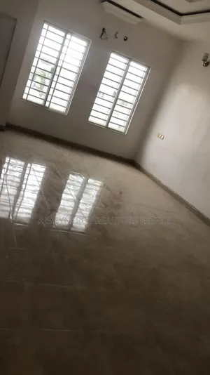 4bdrm Duplex in Sangotedo for rent