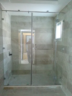 Synthetic Shower Glass Closure.